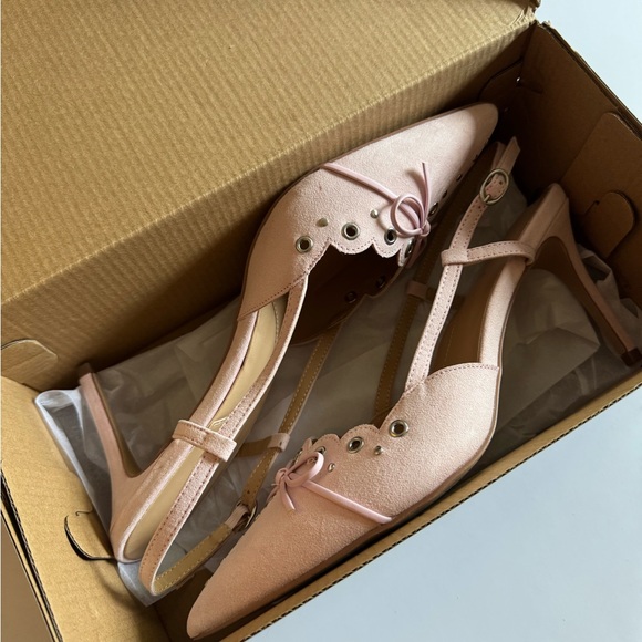 Whitnee Slingback Pump. Size US 9.5. Brand new. - Picture 9 of 15